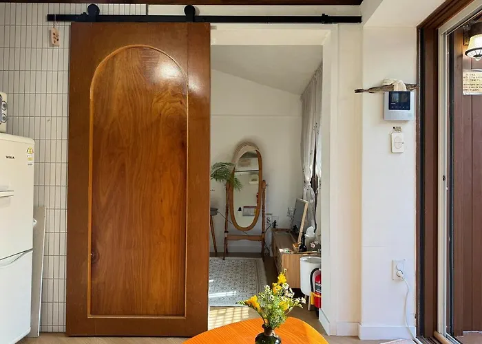 2 Minute Walk From Gyeongbokgung Station Hanok Mongyu 夢遊 Wellness Bathtub Netflix * ソウル特別市